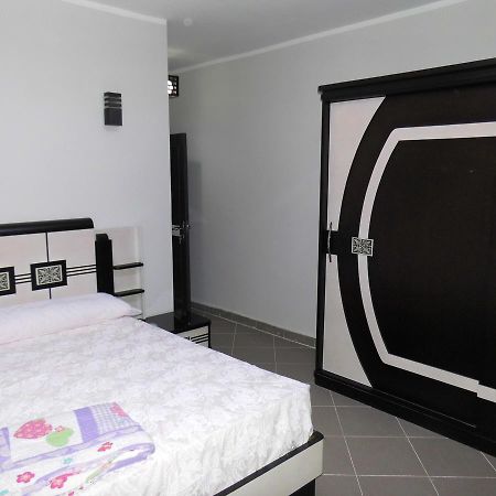 Three-Bedroom Apartment At Louly Beach Resort Ain Sukhna Exterior photo
