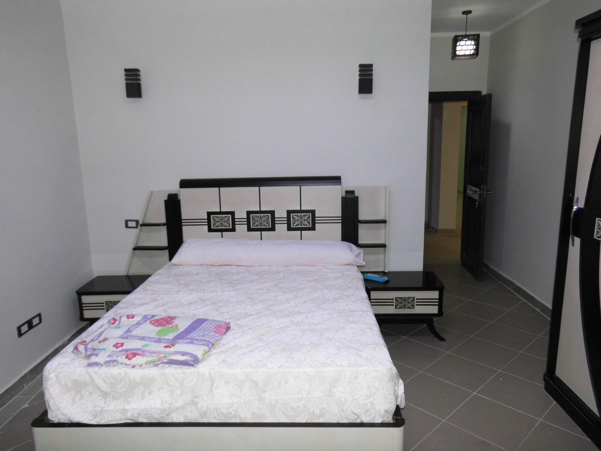 Three-Bedroom Apartment At Louly Beach Resort Ain Sukhna Exterior photo